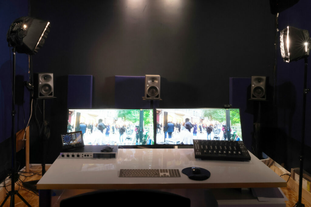 Studio E du Studio Labut dédié au montage audio-vidéo